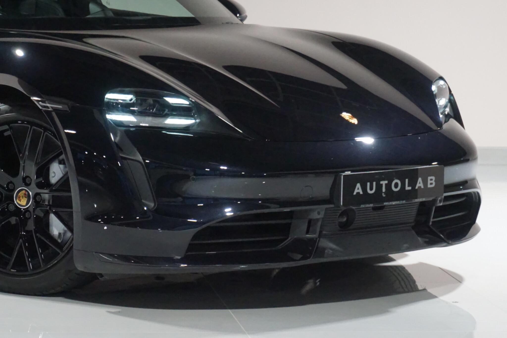 Porsche Taycan Performance Plus 93.4kWh Turbo Saloon 4dr Electric Auto 4WD (680 ps)